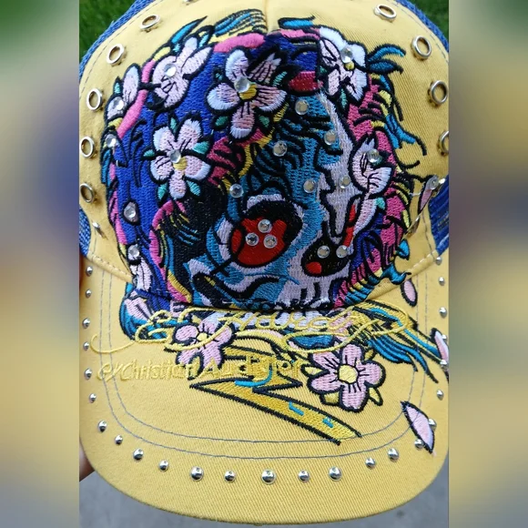 New Vintage Ed Hardy by Christian Audigier Embroidered Rhinestone Trucker Hat. - Picture 9 of 16
